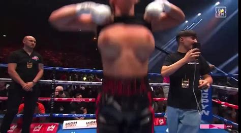 daniella hemsley flashes crowd uncensored|Boxing: Daniella Hemsley flashes crowd after Kingpyn Boxing